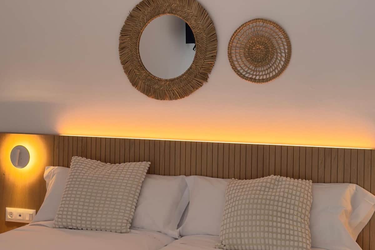 1 quarto, Wi-Fi de cortesia, roupa de cama