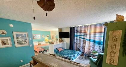 Sunset & Ocean Front Views-FM-Beach(Pool is Open)