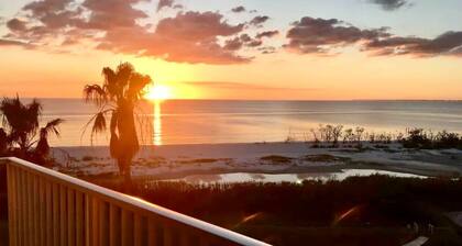 Sunset & Ocean Front Views-FM-Beach(Pool is Open)