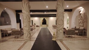 Lobby sitting area - Sunset Fishermen Beach Resort Room 344 A&B (Playa del Carmen)