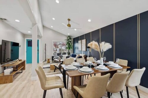 NewLuxHome! EV! MiniGolf! PoolTable! HeartofSanJose