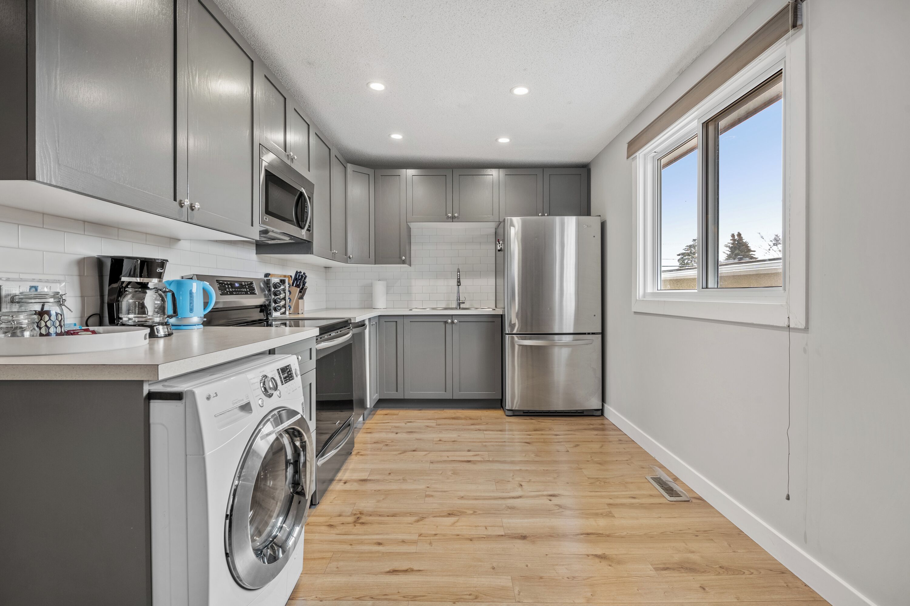 Microwave, oven, stovetop, dishwasher