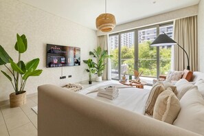1 habitación, escritorio, tabla de planchar con plancha y wifi gratis 