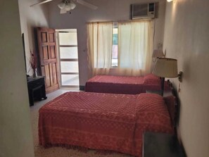 1 bedroom - Fantastic 1-bedroom apartment in Negril with WiFi access (Negril)
