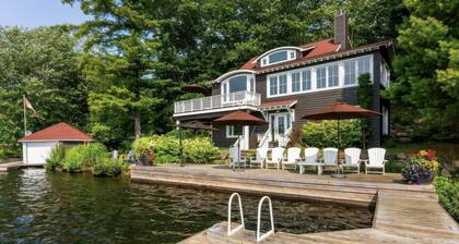 4 bed 4 bath cottage on Indian River of Lake Muskoka