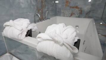 Dusj, boblebad, hårføner og bidé