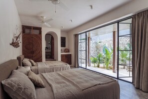 7 bedrooms, desk, free WiFi