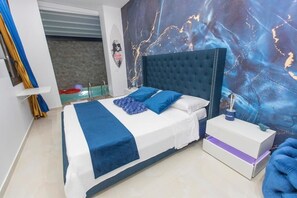 1 bedroom, iron/ironing board, WiFi, bed sheets - 4 Rooms Rosario - Junior Suite with Private Pool (Catania)