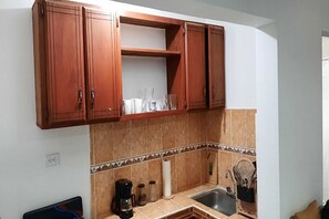 Private kitchen - Charming studio with WiFi and AC in central Puerto Plata City (Puerto Plata)