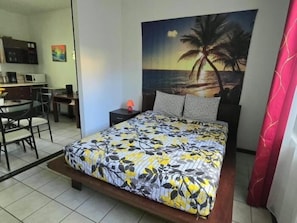 Internet - Marina Loft 110-Marina Loft Retreat – Renovated Studio (Playas del Coco)