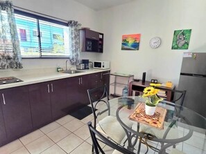Fridge, microwave, oven, coffee/tea maker