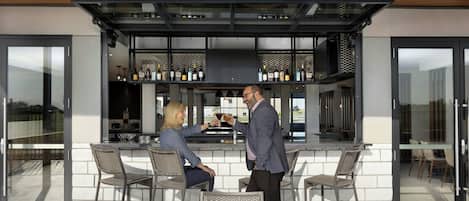 Bar (en la propiedad)