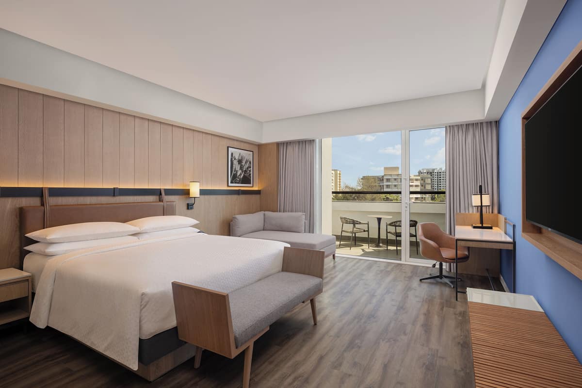 Premium Room, City View (Balcony) | Premium bedding, minibar, in-room safe, desk