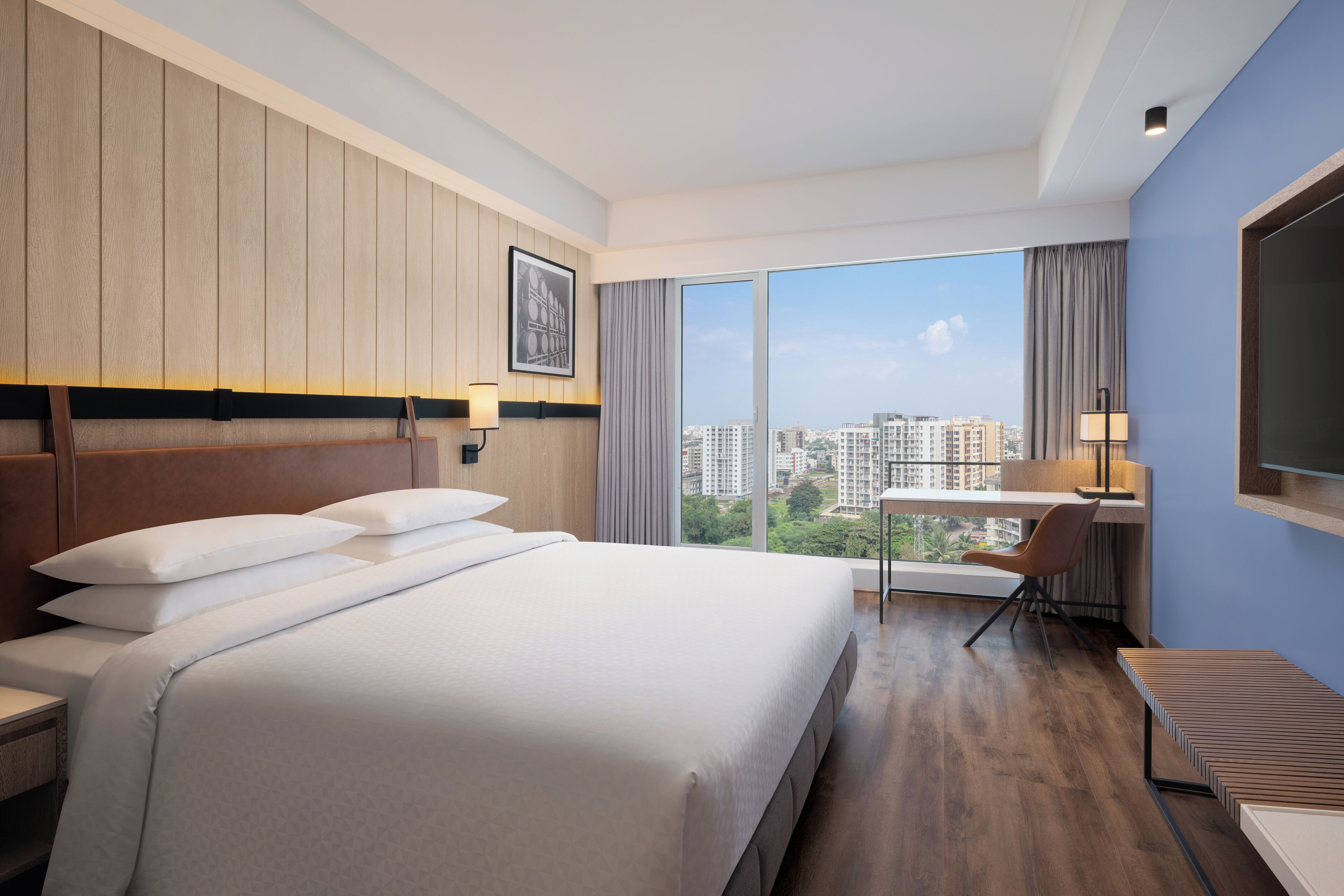 Superior Room, 1 King Bed, City View | Premium bedding, memory foam beds, minibar, in-room safe