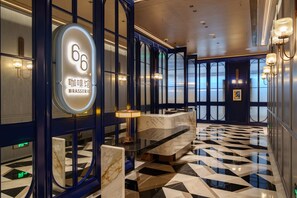 2 restaurants, breakfast, lunch, dinner served; international cuisine