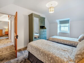4 Schlafzimmer, kostenloses WLAN, Bettwäsche