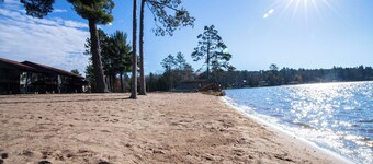 1 bedroom condo, great view of Duck Lake
