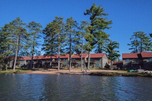 Exterior - 2 bedroom Lynx Lake condo in Eagle River WI (Eagle River)