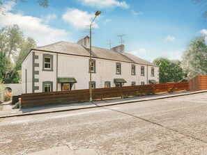 Exterior - 2 bedroom accommodation in Bridge of Allan (Bridge of Allan)