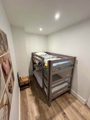 2 Schlafzimmer, Bügeleisen/Bügelbrett, Reisekinderbett, WLAN