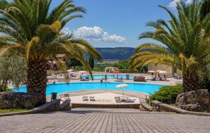 Pool - Awesome apartment in Niccioleta GR (Niccioleta GR)