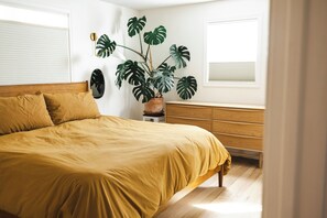 4 dormitorios, escritorio, tabla de planchar con plancha y wifi