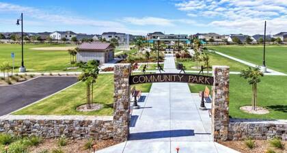 Chic 1-bedroom retreat in Bakersfield!