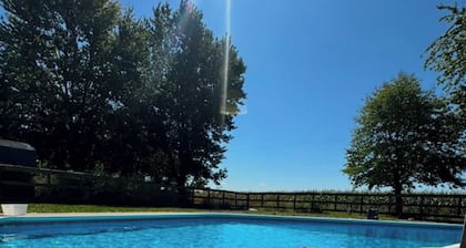 CozyHome-HotTub-Pool-WI-FI-KingBed-ArcadeGames-PoolTable