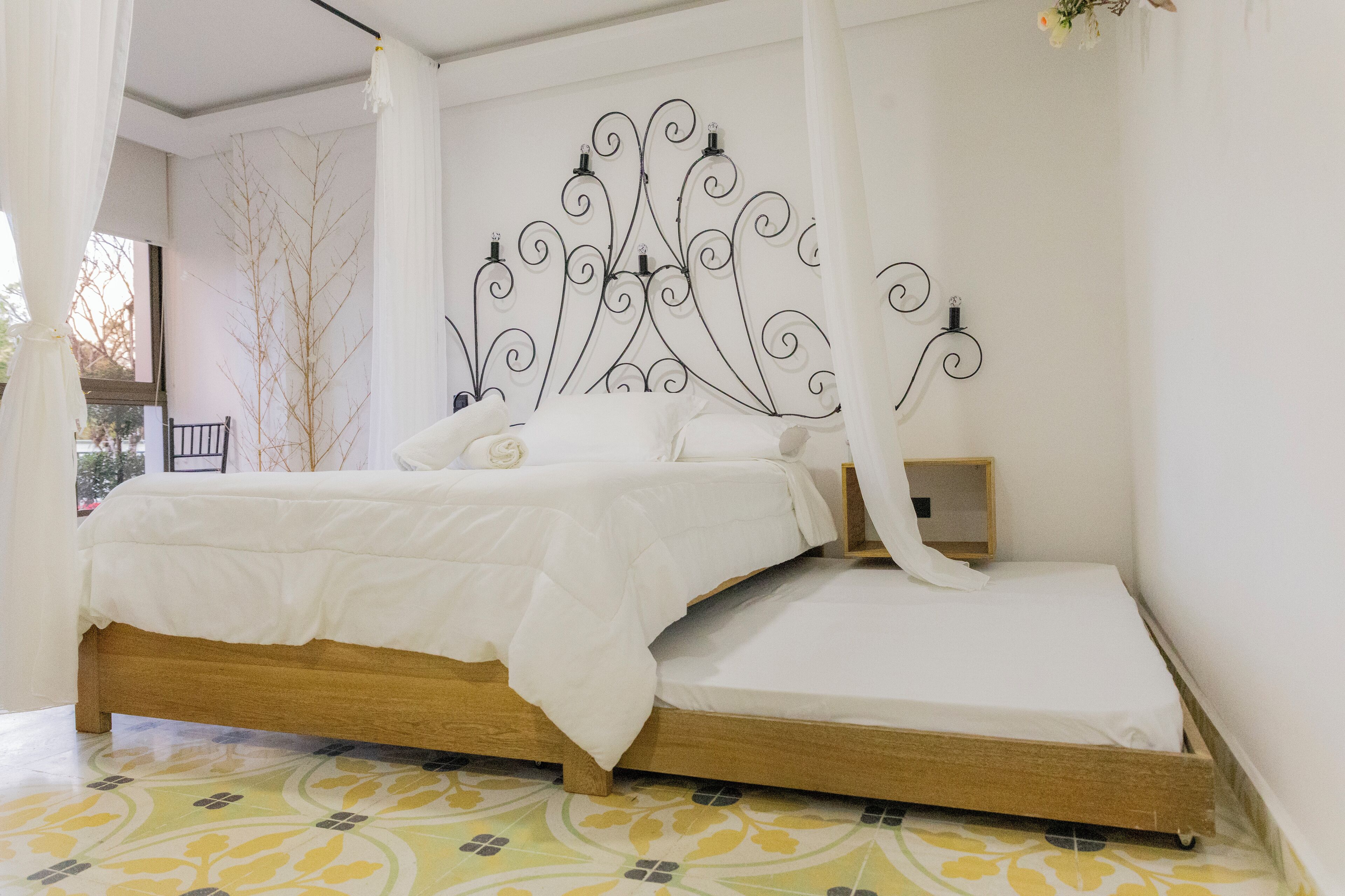 Premium bedding, down duvets, minibar, laptop workspace