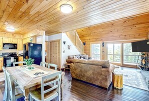 Interior - Cozy Cabin-WiFi, Game room, mountain views, hot tub fully stocked, Pet Friendly! (Sugar Grove)
