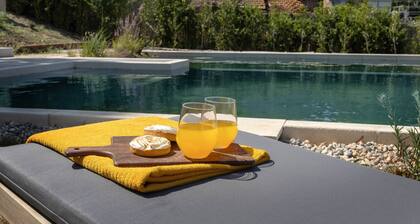 Arneiro Garden House - Country Retreat w/ BioPool