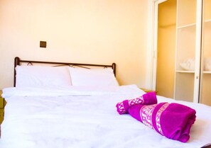 1 chambre, fer et planche Ă repasser, Wi-Fi, draps fournis