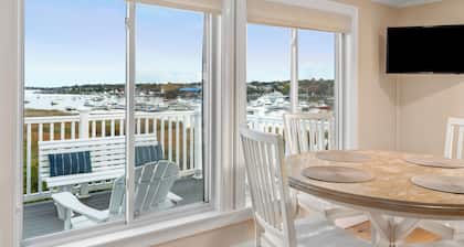 Guest House Suites