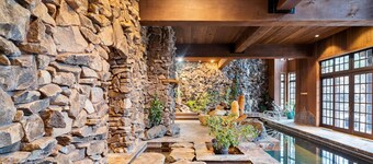 Luxury Lodge with Indoor Pool