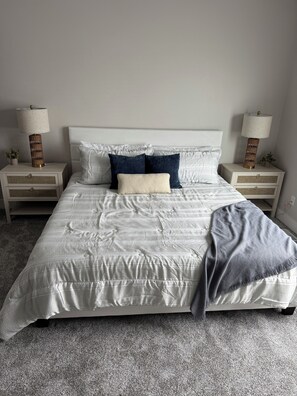 3 bedrooms, iron/ironing board, free WiFi, bed sheets