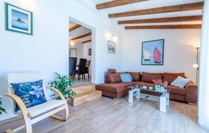 TV - Nice home in Dracevica with WiFi (Dracevica)