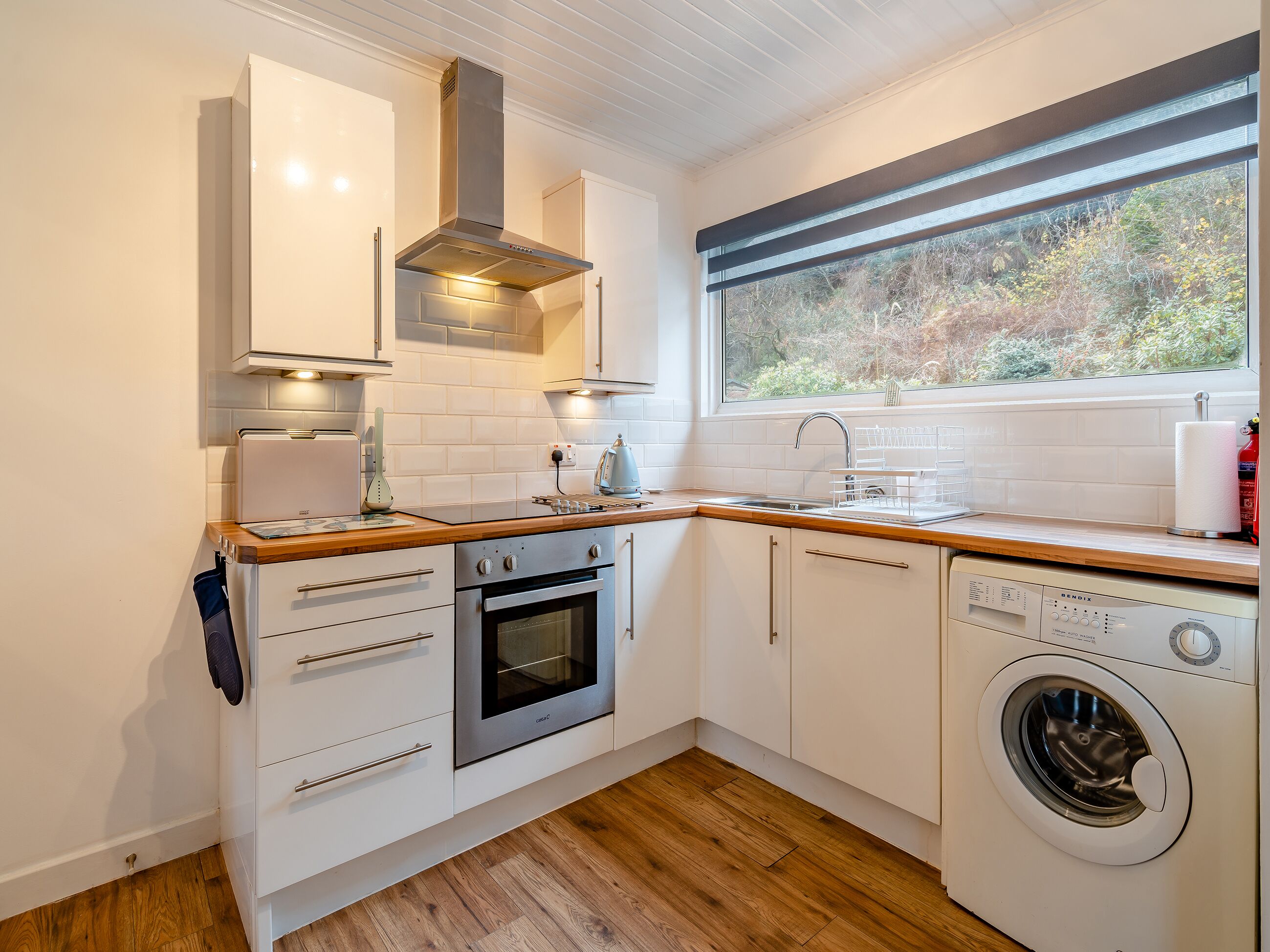 Dishwasher, highchair