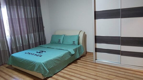 Villa | 5 bedrooms, iron/ironing board, free WiFi, bed sheets