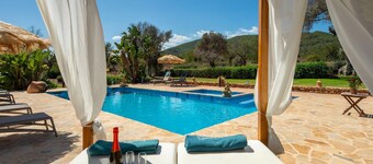 Gorgeous home in San Carlos/Sant Carles