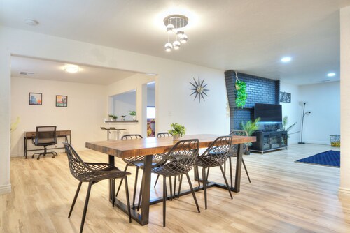 Modern retreat with games room in central location!