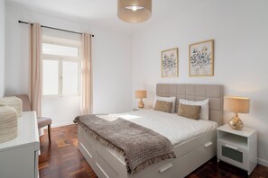 2 slaapkamers, een strijkplank/strijkijzer, wifi, beddengoed