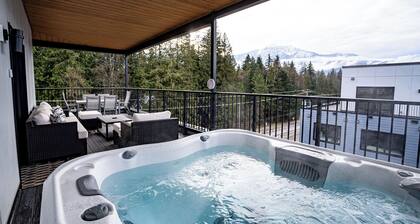 Alpine Retreat by Revelstoke Vacations