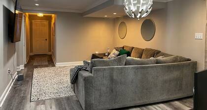 Charming 1-bedroom suite with WiFi and AC in Bon Air