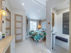 2 habitaciones, wifi gratis y ropa de cama