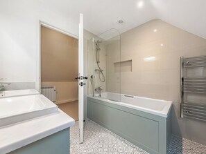Towels - 2 bedroom accommodation in Higham (Higham)