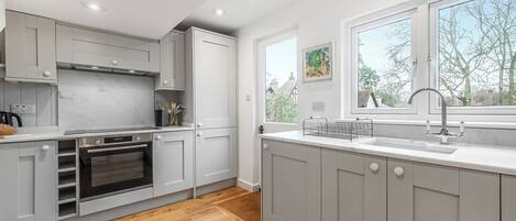 Dishwasher, highchair