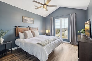 4 Schlafzimmer, Schreibtisch, Bügeleisen/Bügelbrett, Reisekinderbett