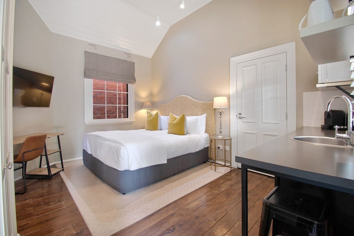 Studio suite | 1 slaapkamer, een strijkplank/strijkijzer, gratis wifi, beddengoed