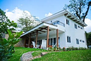 Terrace/patio - Vera Eco-Resort (San Ramon)