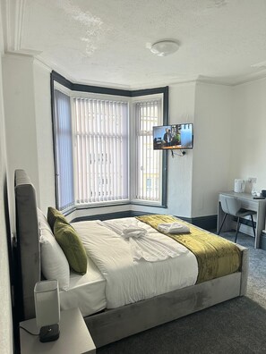 Deluxe Double Room, Private Bathroom, Ocean View
